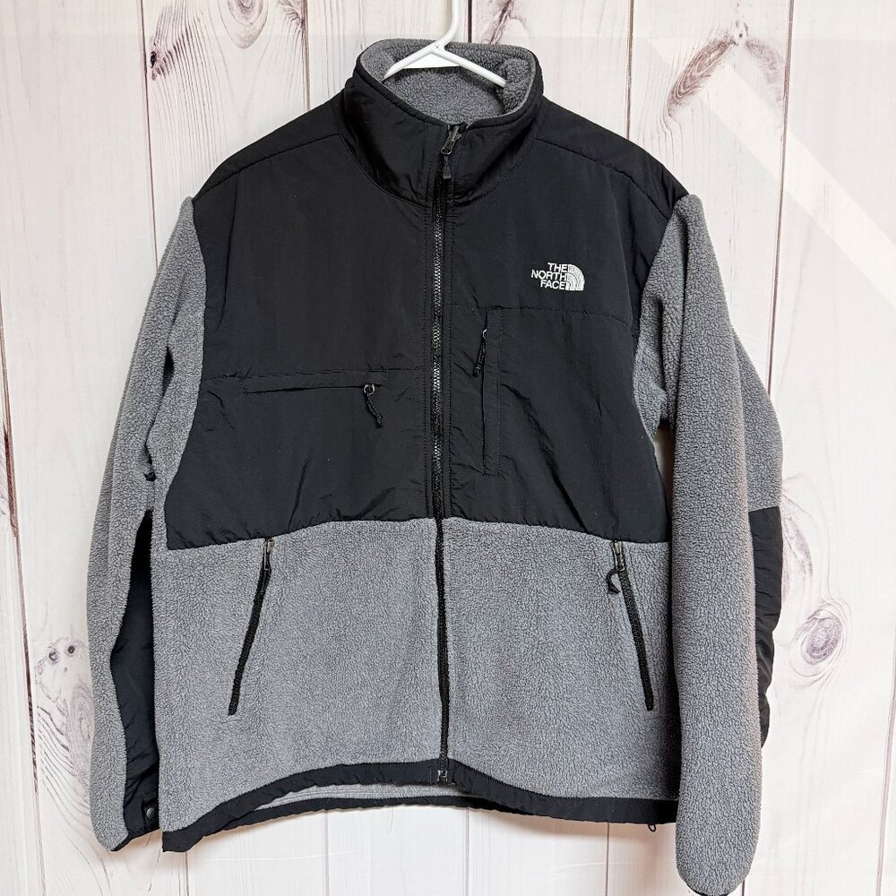 The North Face Men’s Denali Jacket Large Gray Black EUC